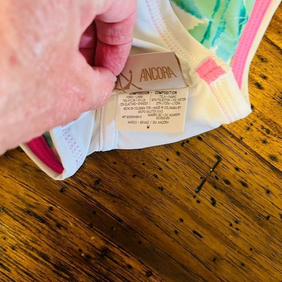 Beautiful Ancora palm leaves swim top laces up in back - Picture 5 of 5